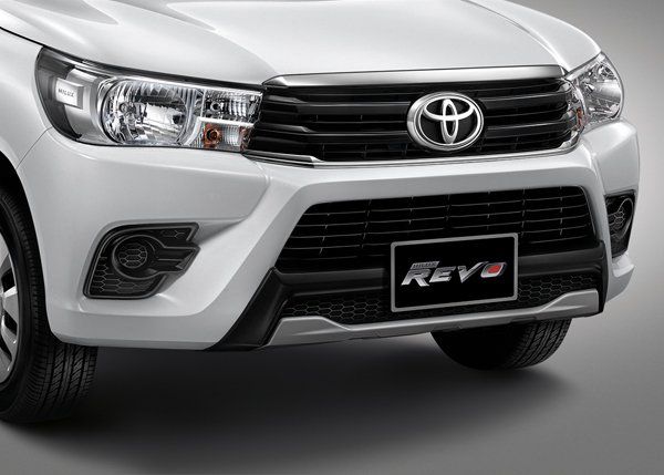 Toyota Hilux Revo Standard